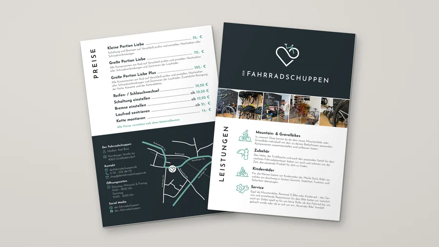 Der Flyer von Der Fahrradschuppen, Vorder- und Rückseite: Logo und Fotos aus dem Laden, Leistungen, Preise als „Portionen Liebe“ und eine Karte zum Laden